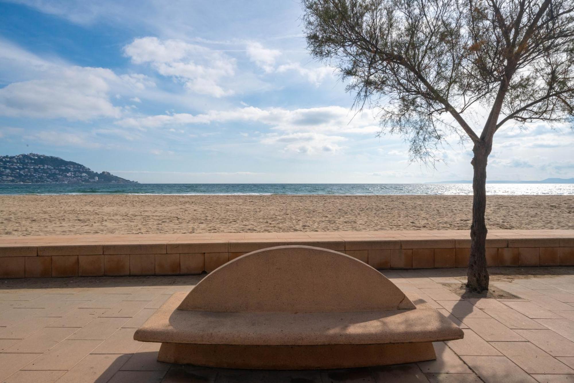 Welhomy Magnifique Appartement Santa Margarida Roses Estany מראה חיצוני תמונה